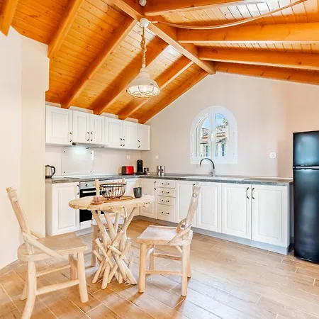 Konstantina Lulas Penthouse アパート